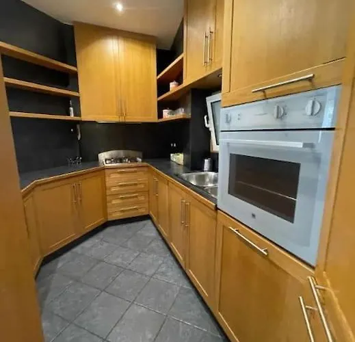 Spacious And Bright רומא