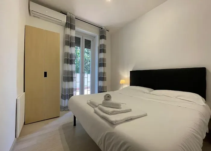 Spacious And Bright Rome