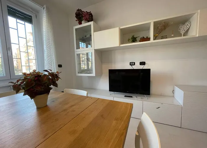 Spacious And Bright Appartement *