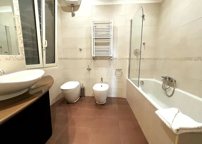 Spacious And Bright Appartement *