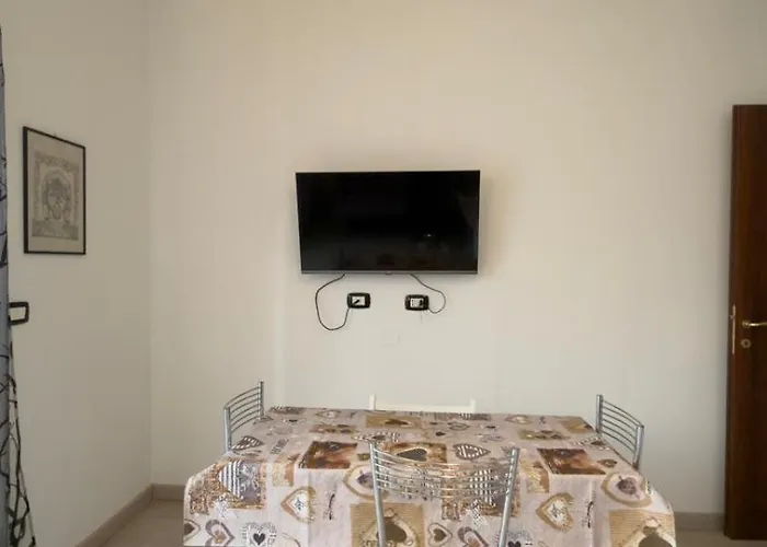 Spacious And Bright *